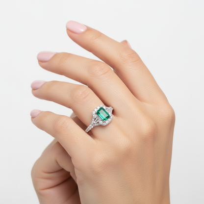 18K Colombian Emerald Gold Ring